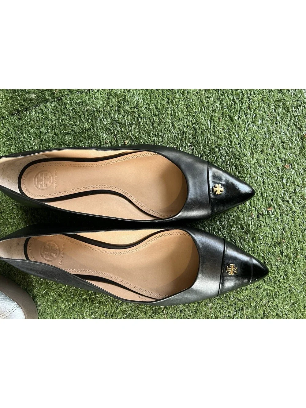 Tory Burch Fairford Black Leather Pointy Toe Cap Toe Flats Size